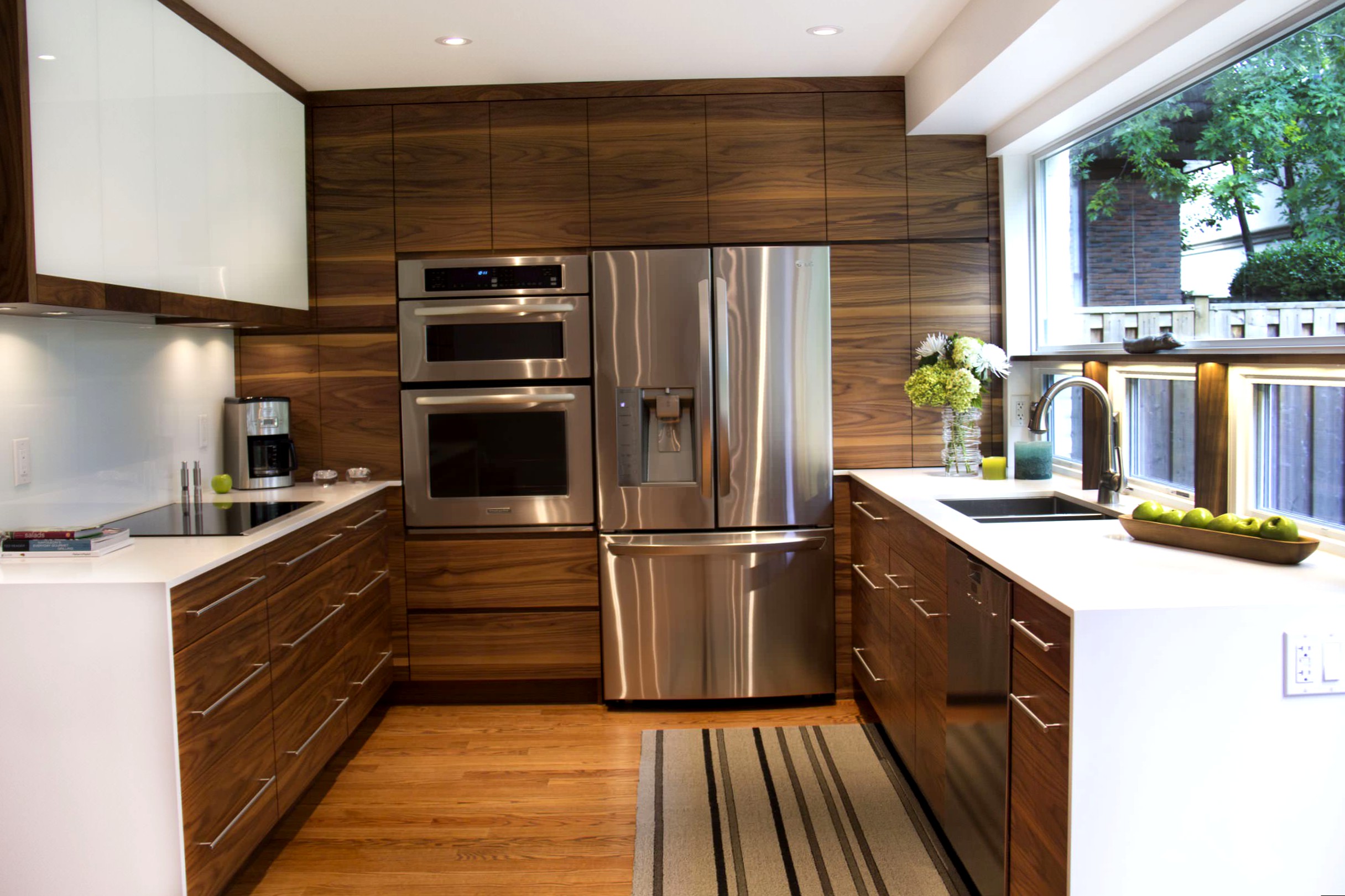 встроенная кухонная мебель, встроенный кухонный гарнитур, встроенная кухня на заказ, дизайн встроенной кухни