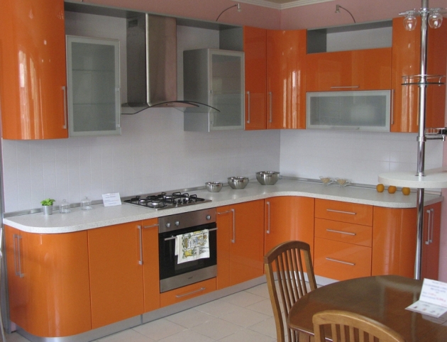 Угловая кухня «Оранжевые бархатцы»